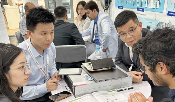 永盈会闪耀2024欧洲智慧能源展丨聚焦创新技术，共筑全球碳中和未来(图11)