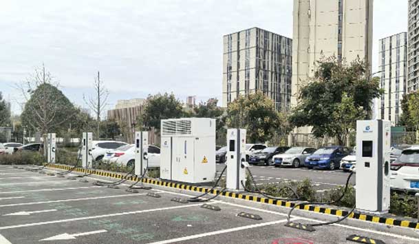 宜昌首批全液冷超充站投入运营，永盈会助力高质量充电基础设施建设(图2)